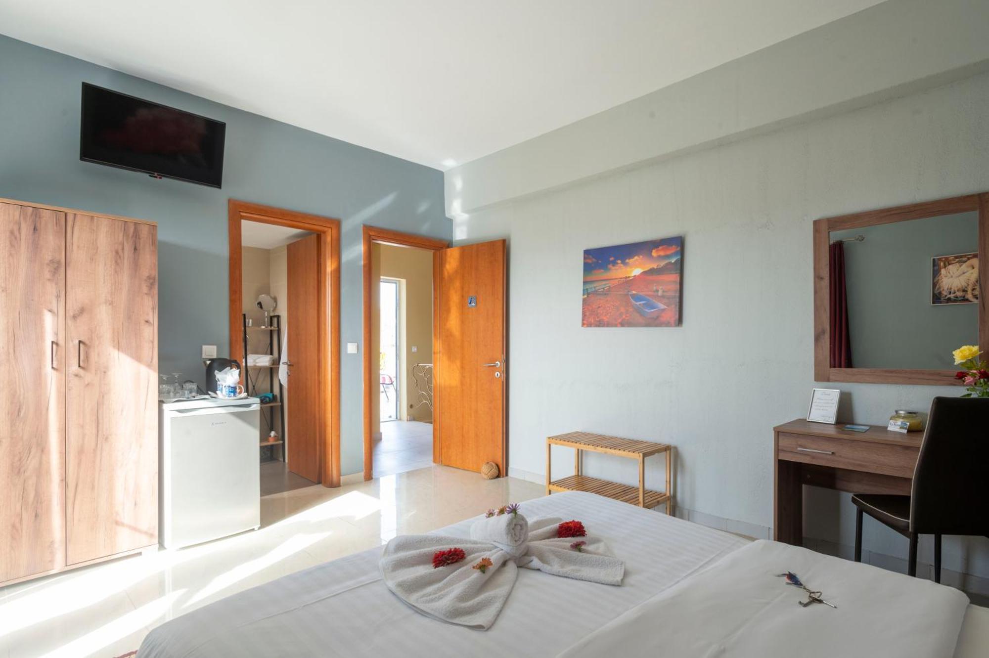 La Vatura Hotel เกียโลวา ภายนอก รูปภาพ